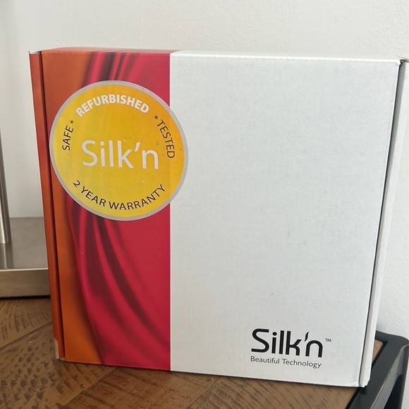 Silk'n Titan Anti Aging Skin Tightening Device - Picture 5 of 7